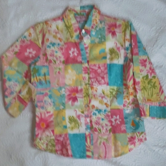 Palm Lilly Patchwork Resort Flamingo Boat Print Button 3/4 Sleeve Blouse, Size 6 - Picture 2 of 16
